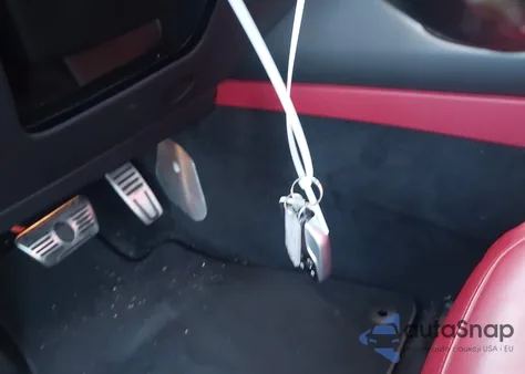 2021 Maserati Levante S Gransport from USA, damaged, VIN ZN661YUSXMX365525